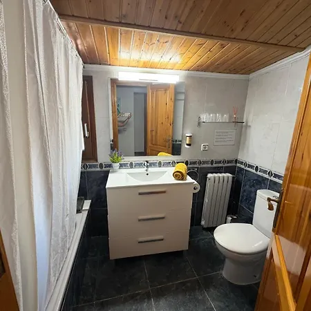 Apartament Masia La Roca *